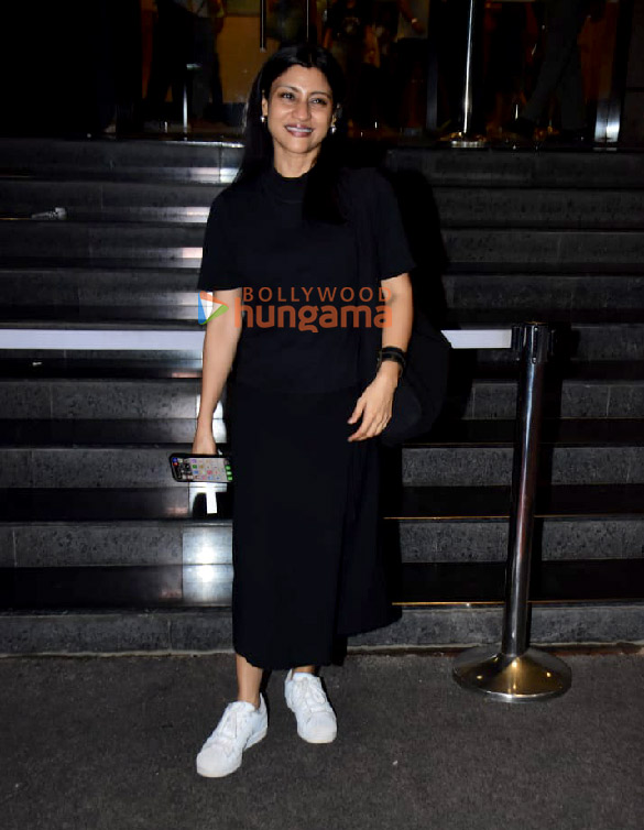 photos bhumi pednekar amol parashar konkona sen sharma and others snapped at sumukhi sureshs stand up show in bandra 8