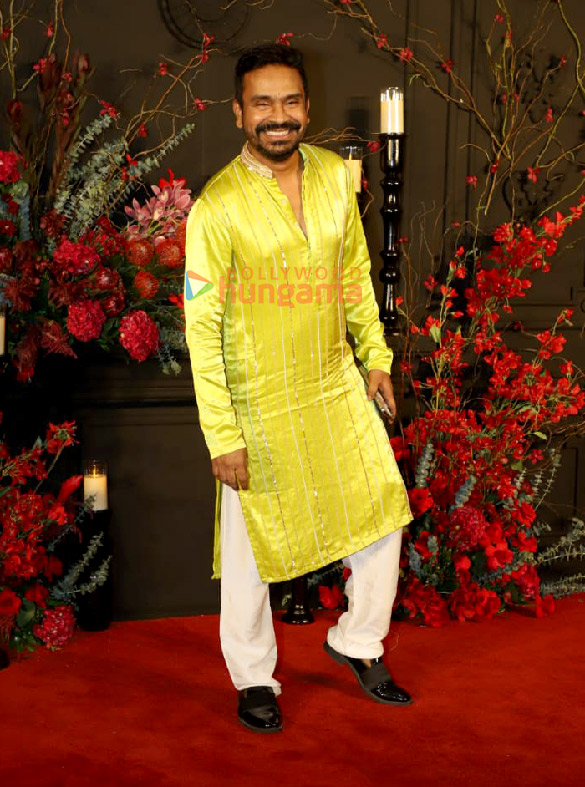 photos celebs grace sonakshi sinha and zaheer iqbals reception bash 5 3