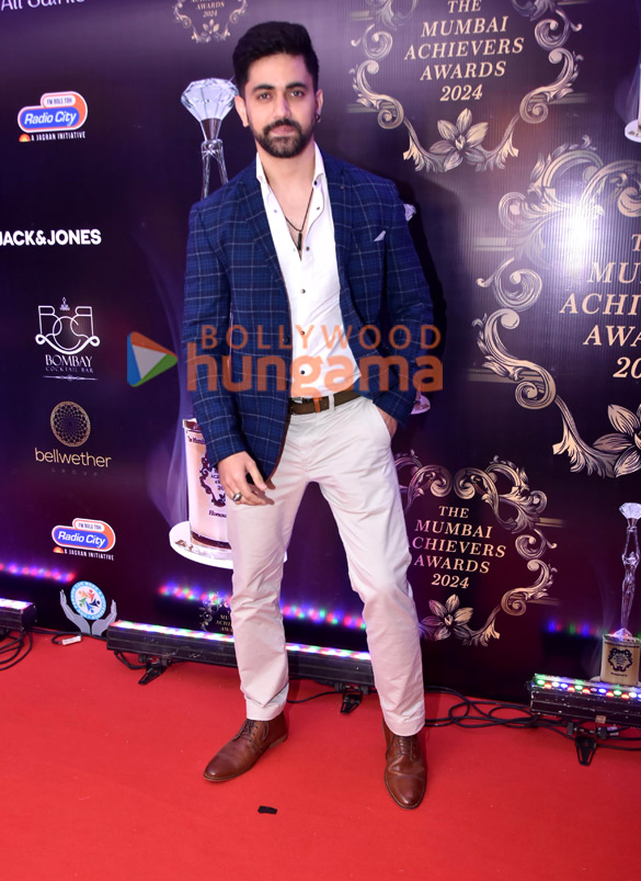 photos celebs snapped at the mumbai achievers awards 2024 14
