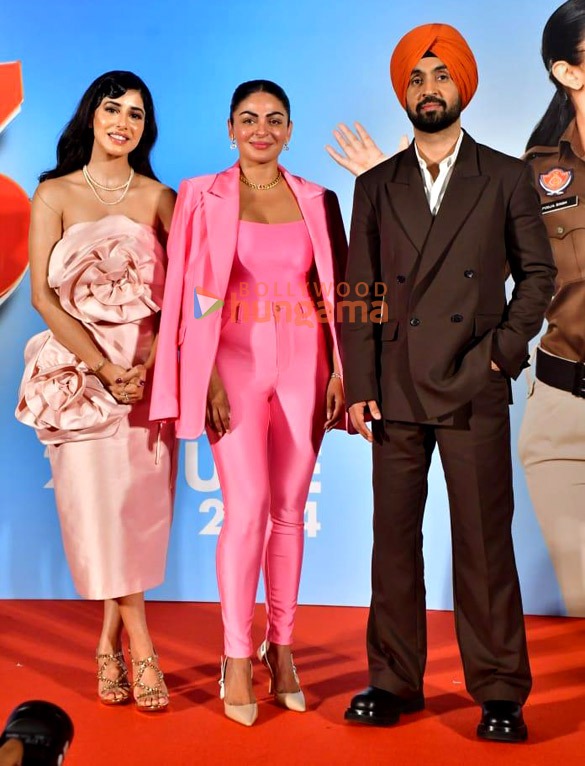 photos diljit dosanjh snapped at the trailer launch of jatt juliet 3 in mumbai 5