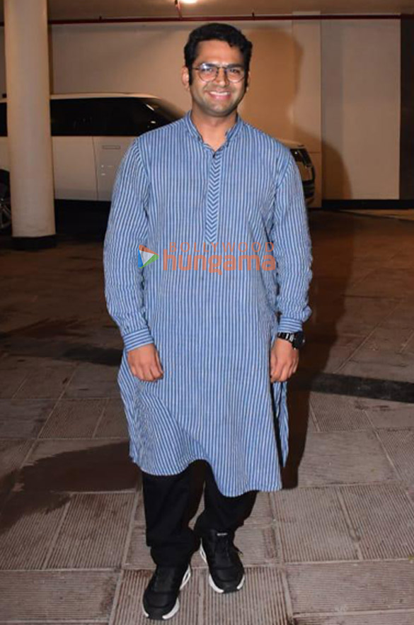 photos fatima sana shaikh vijay varma and others snapped at manish malhotras house in bandra 4