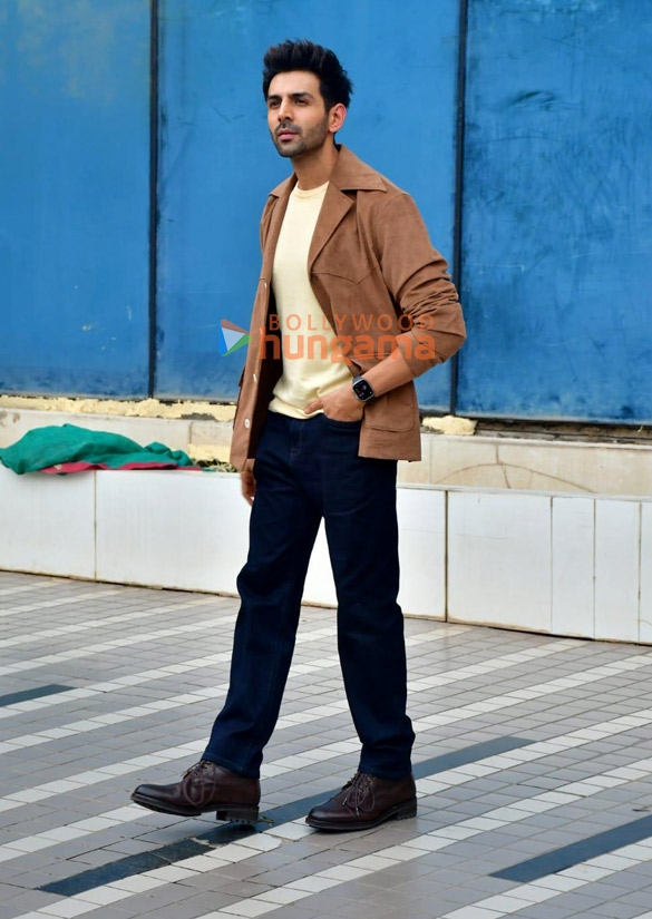 photos kartik aaryan and kabir khan snapped promoting chandu champion 1