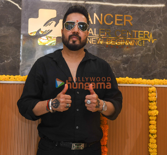 photos mika singh inaugurates advanced cancer healer center in mumbai 44 6