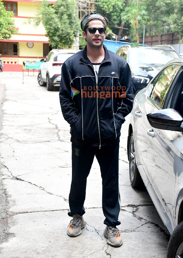 photos neha sharma and jibraan khan snapped outside a gym 4