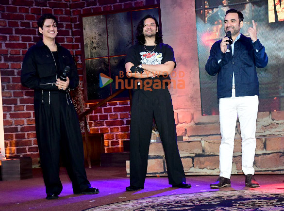 photos pankaj tripathi ali fazal and team mirzapur snapped at the trailer launch of season 3 at taj lands in mumbai 5