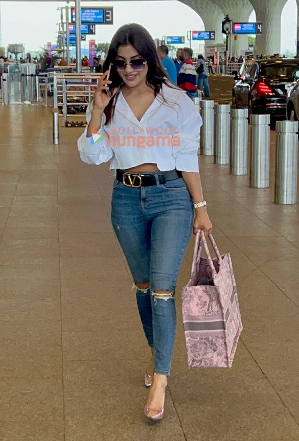 photos patralekha ishita raj sharma shreyas talpade and others snapped at the airport 2