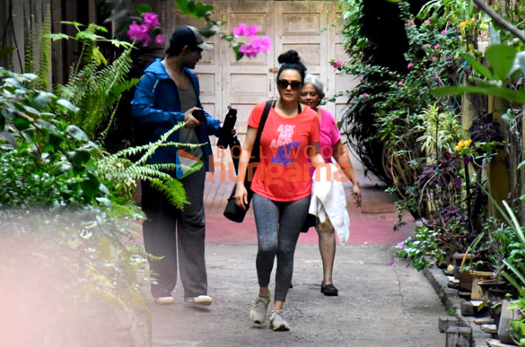 photos preity zinta spotted in bandra 3 2