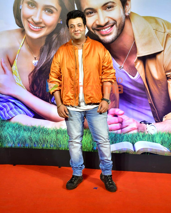 photos saba azad rohit saraf jibraan khan pashmina roshan and others grace the premiere of ishq vishk rebound 249 11