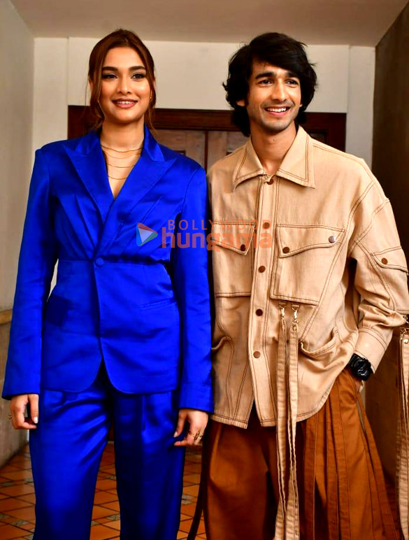 Photos: Saiee Manjrekar, Shantanu Maheshwari, Tabu and Neeraj Pandey snapped during Auron Mein Kahan Dum Tha promotions Photos: Saiee Manjrekar, Shantanu Maheshwari, Tabu and Neeraj Pandey snapped during Auron Mein Kahan Dum Tha promotions