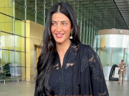 Photos: Shruti Haasan and Neha Bhasin snapped at the airport