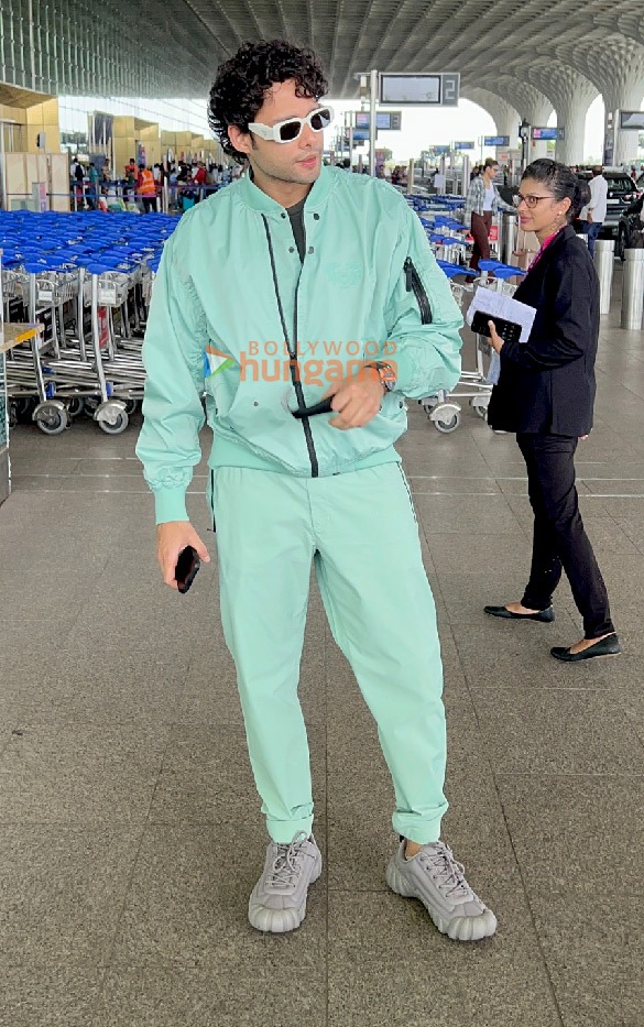 photos siddhant chaturvedi manushi chhillar and atlee kumar snapped at the airport 3