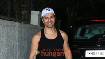 Photos: Varun Dhawan, Janhvi Kapoor and others were snapped at Arjun Kapoor’s birthday bash at his residence