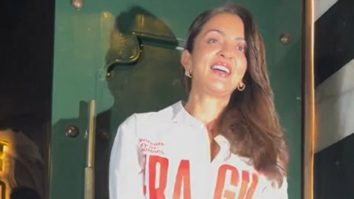 Seema Sajdeh’s fun chit chat with paps as she gets clicked in the city