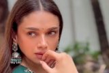 She’s absolutely stunning! Aditi Rao Hydari makes us fall in love with her