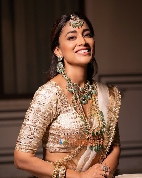 Shriya Saran Photos, Images, HD Wallpapers, Shriya Saran HD Images ...