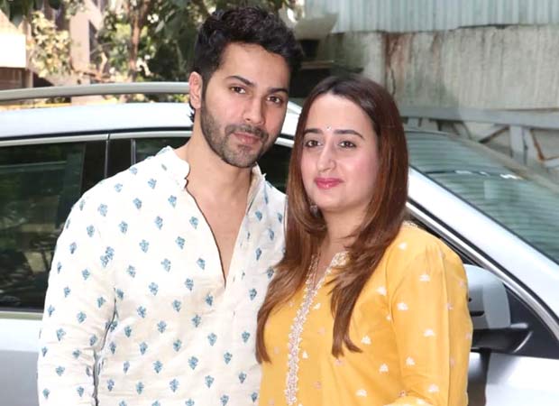 Varun Dhawan makes first appearance after becoming a father; video of him along with father David Dhawan goes viral
