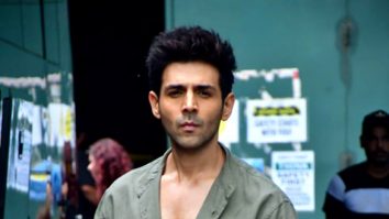 Photos: Kartik Aaryan snapped in Juhu