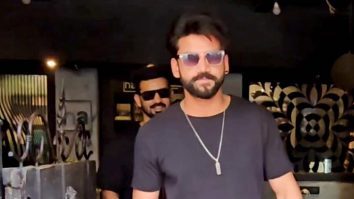 Zaheer Iqbal looks cool & casual as he gets clicked in the city