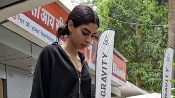 Khushi Kapoor nails her all black outfit as she gets papped in the city