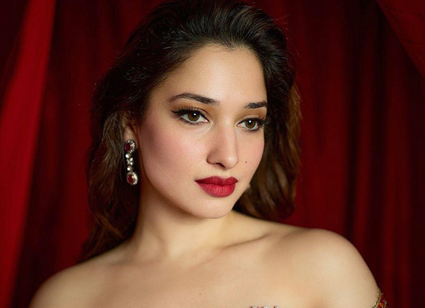 tamannaah-bhatia-sizzles-in-aaj-ki-raat-the-first-song-from-stree-2