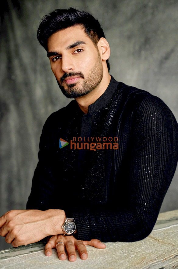 ahan shetty 2 12