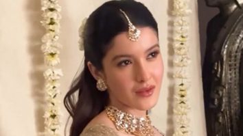 Angelic beauty! Shanaya Kapoor looks divine in this lehenga