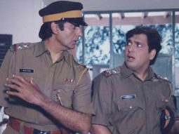 David Dhawan recalls giving dialogues to Amitabh Bachchan on folded paper on Bade Miyan Chote Miyan set: “He would say ‘Baaki toh dikha do’” David Dhawan recalls giving dialogues to Amitabh Bachchan on folded paper on Bade Miyan Chote Miyan set: “He would say ‘Baaki toh dikha do’”