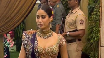 Janhvi Kapoor makes an etrance with rumoured boyfriend Shikhar Pahariya in her regal outfit