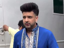 Karan Kundrra looks dapper in a blue kurta at Laughter Chefs set