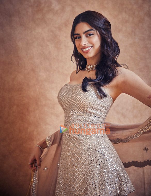khushi kapoor 2 14