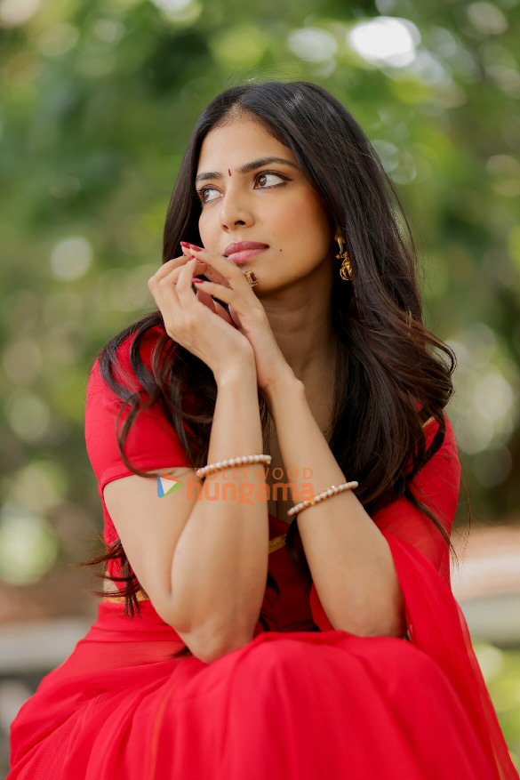malavika mohanan 8 4