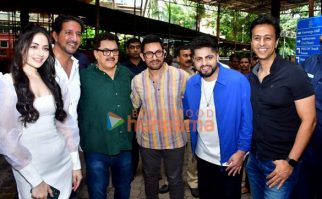 Photos: Aamir Khan snapped Raj Pandit’s Kooriye launch and special screening at Iskcon Auditorium, Juhu