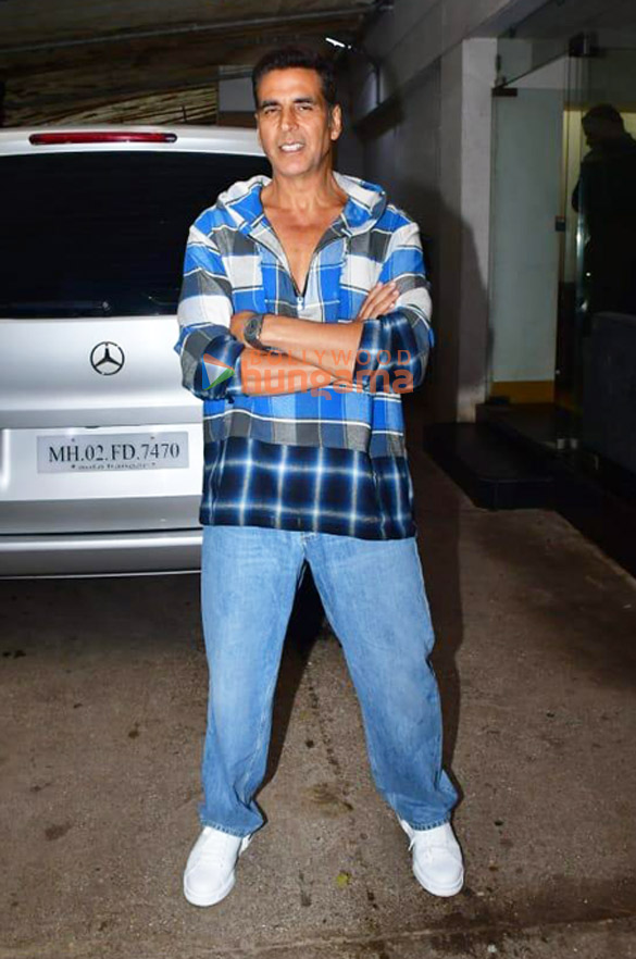 photos akshay kumar snapped promoting sarfira 2