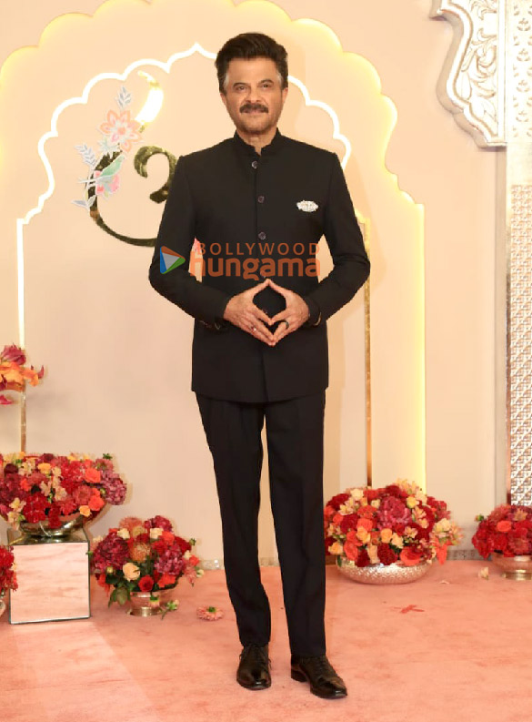 photos ananya panday john cena sara ali khan and others attend the wedding ceremony of anant ambani and radhika merchant 701 13 photos ananya panday john cena sara ali khan and others attend the wedding ceremony of anant ambani and radhika merchant 701 13