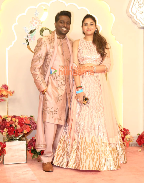 photos ananya panday john cena sara ali khan and others attend the wedding ceremony of anant ambani and radhika merchant 701 4 photos ananya panday john cena sara ali khan and others attend the wedding ceremony of anant ambani and radhika merchant 701 4