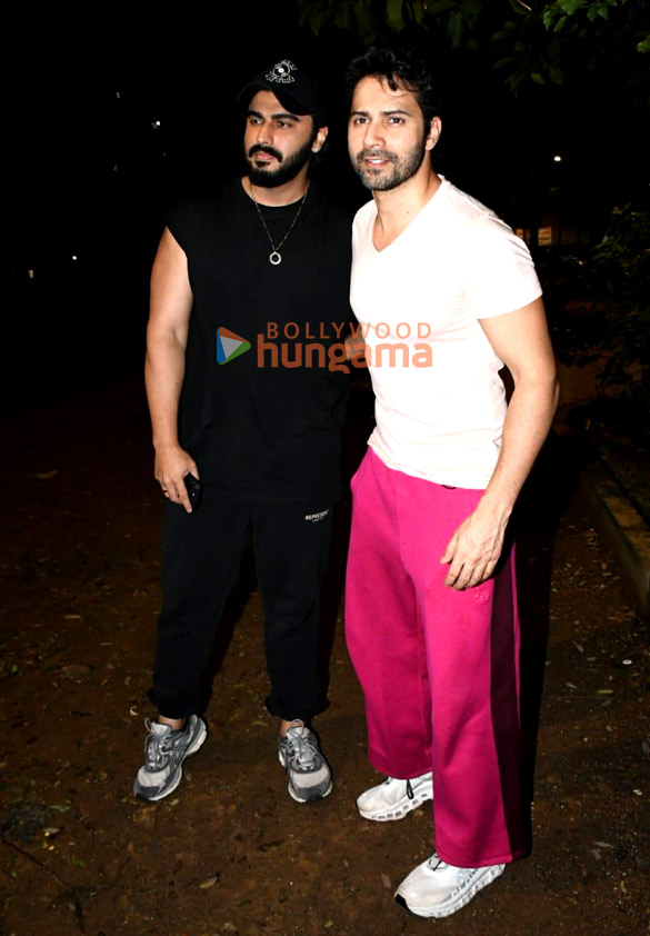 photos arjun kapoor and varun dhawan snapped in bandra 2