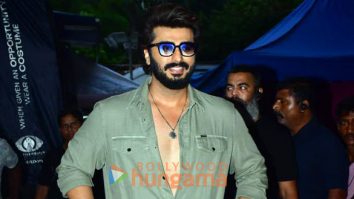Photos: Arjun Kapoor snapped in Juhu