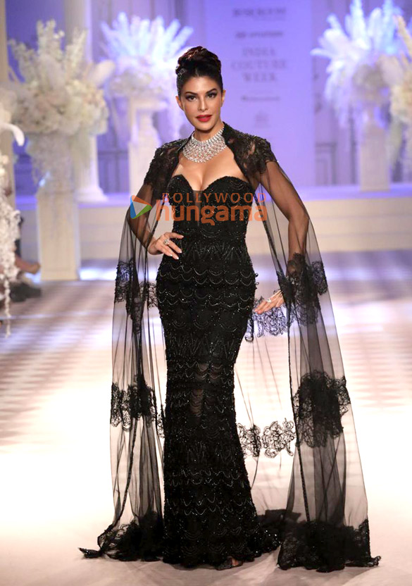 Photos: Jacqueline Fernandez and Ridhima Kapoor Sahni walk the ramp for Isha Jajodia at ICW 2024 in New Delhi Photos: Jacqueline Fernandez and Ridhima Kapoor Sahni walk the ramp for Isha Jajodia at ICW 2024 in New Delhi