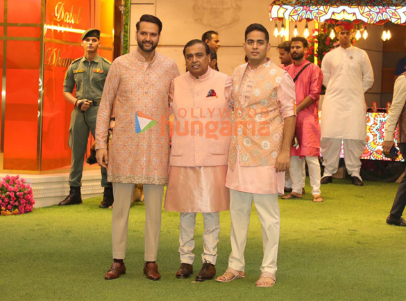 photos janhvi kapoor manushi chhillar and others attend anant ambani and radhika merchants mameru ceremony in antilia mumbai 370 1