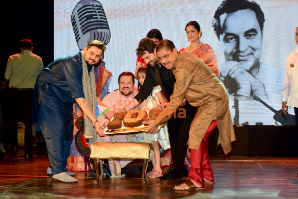 Photos: Neil Nitin Mukesh, Sonu Nigam, Javed Akhtar, Udit Narayan, Anu Malik, and others attend ISAMRA’s event to pay tribute to legendary singer Mukesh Photos: Neil Nitin Mukesh, Sonu Nigam, Javed Akhtar, Udit Narayan, Anu Malik, and others attend ISAMRA’s event to pay tribute to legendary singer Mukesh