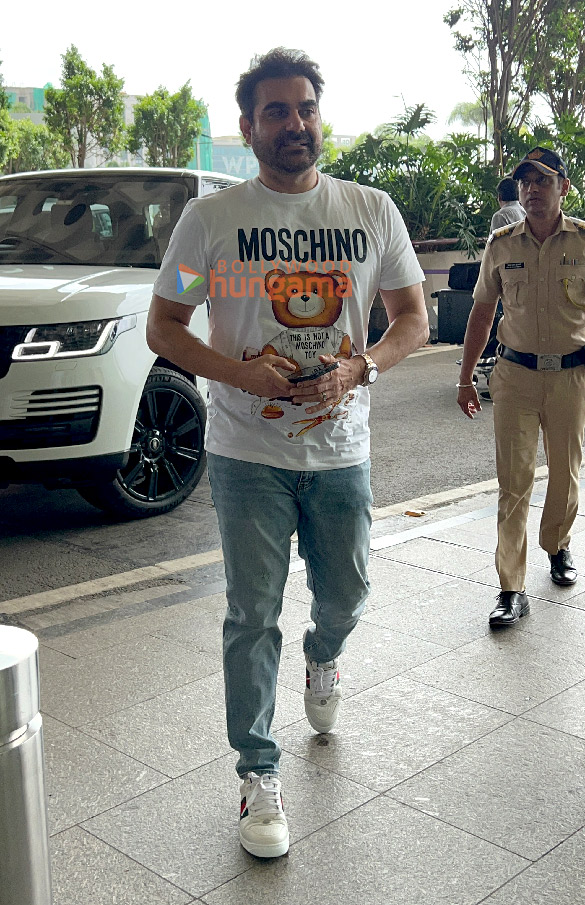 photos rajkummar rao patralekha manisha koirala and arbaaz khan snapped at the airport 3