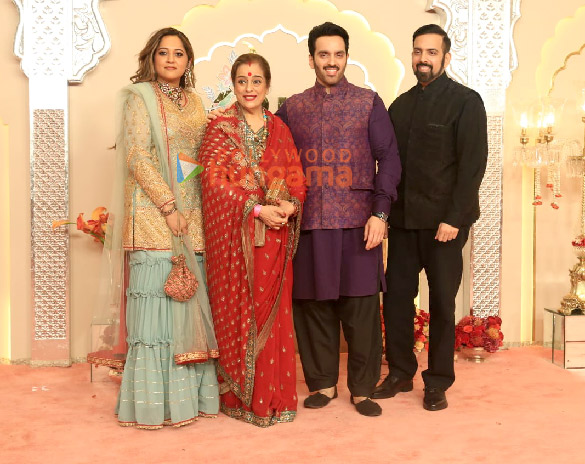 photos shah rukh khan salman khan ananya panday john cena sara ali khan and others attend the wedding ceremony of anant ambani and radhika merchant 1137 5