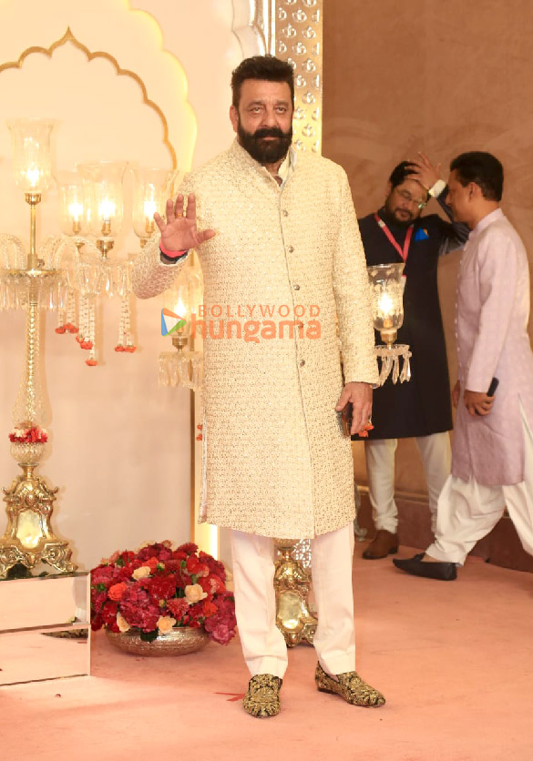 photos shah rukh khan salman khan ananya panday john cena sara ali khan and others attend the wedding ceremony of anant ambani and radhika merchant 1145 3