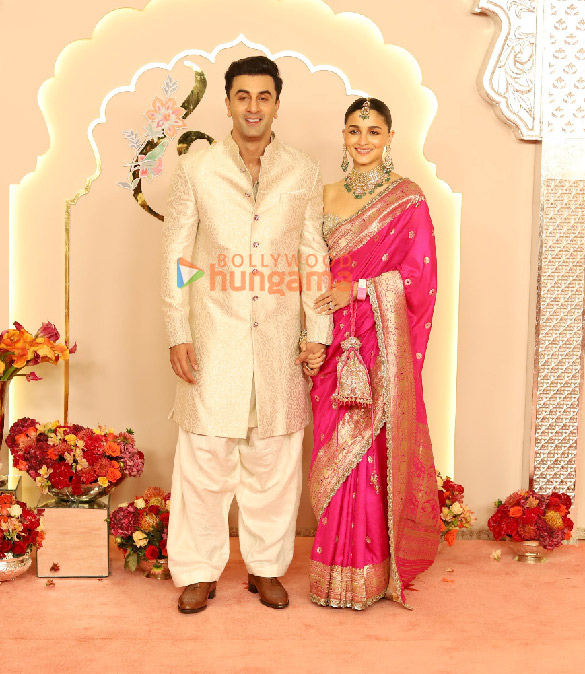 photos shah rukh khan salman khan ananya panday john cena sara ali khan and others attend the wedding ceremony of anant ambani and radhika merchant 5