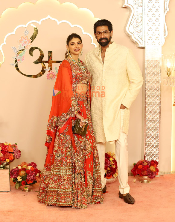 photos shah rukh khan salman khan ananya panday john cena sara ali khan and others attend the wedding ceremony of anant ambani and radhika merchant 9100 2