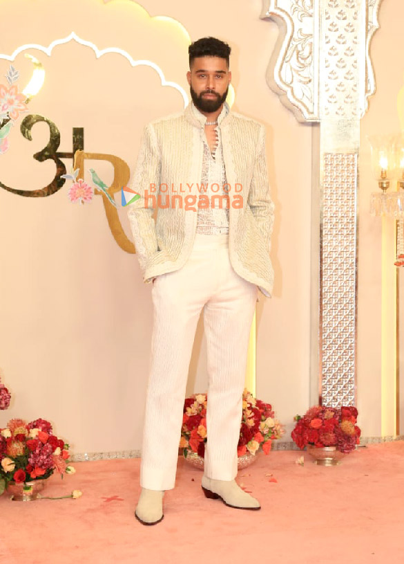 photos shah rukh khan salman khan ananya panday john cena sara ali khan and others attend the wedding ceremony of anant ambani and radhika merchant 947 3
