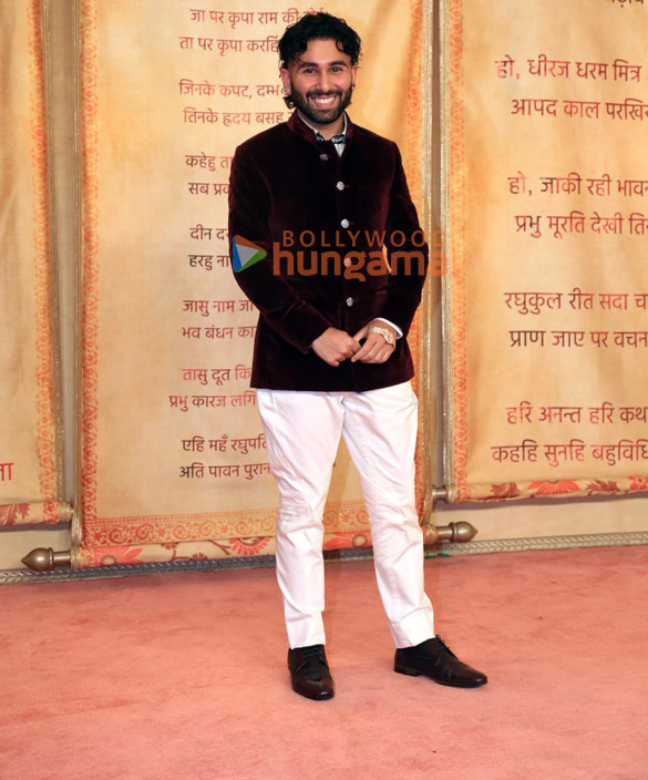 photos tiger shroff tamannaah bhatia sunny deol and others attend anant ambani and radhika merchants wedding reception 2