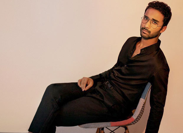Raghav Juyal counters nepotism debate says, “I am not even signed by an agency and...” Raghav Juyal counters nepotism debate says, “I am not even signed by an agency and...”