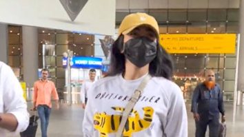 Rashmika Mandanna chit chats with paps at the airport