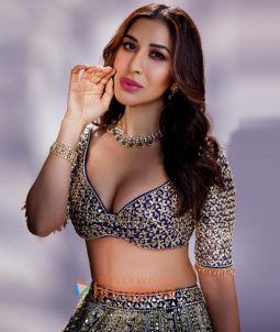 Celeb Photos Of Sophie Choudry